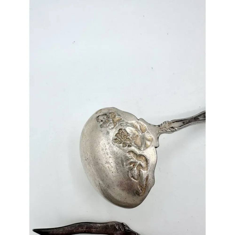 1881 Rogers A1 Silver Plate La Vigne Grapes Soup Gravy Ladle & Meat Fork 8.25”